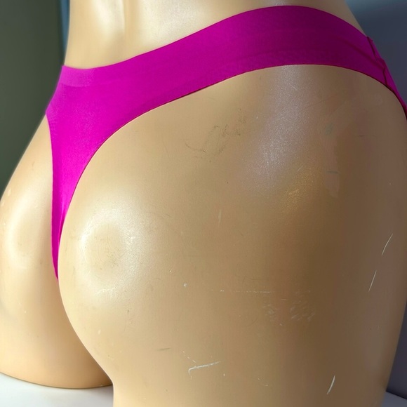 SOMA Enbliss Soft Stretch Thong Panties‎ in Plumeria Fuchsia Pink Sz M NEW - Picture 5 of 13